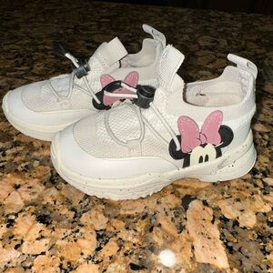 ZARA Toddler Minnie Mouse Sneakers – Size 6C (EU 22) – Cute & Comfortable
